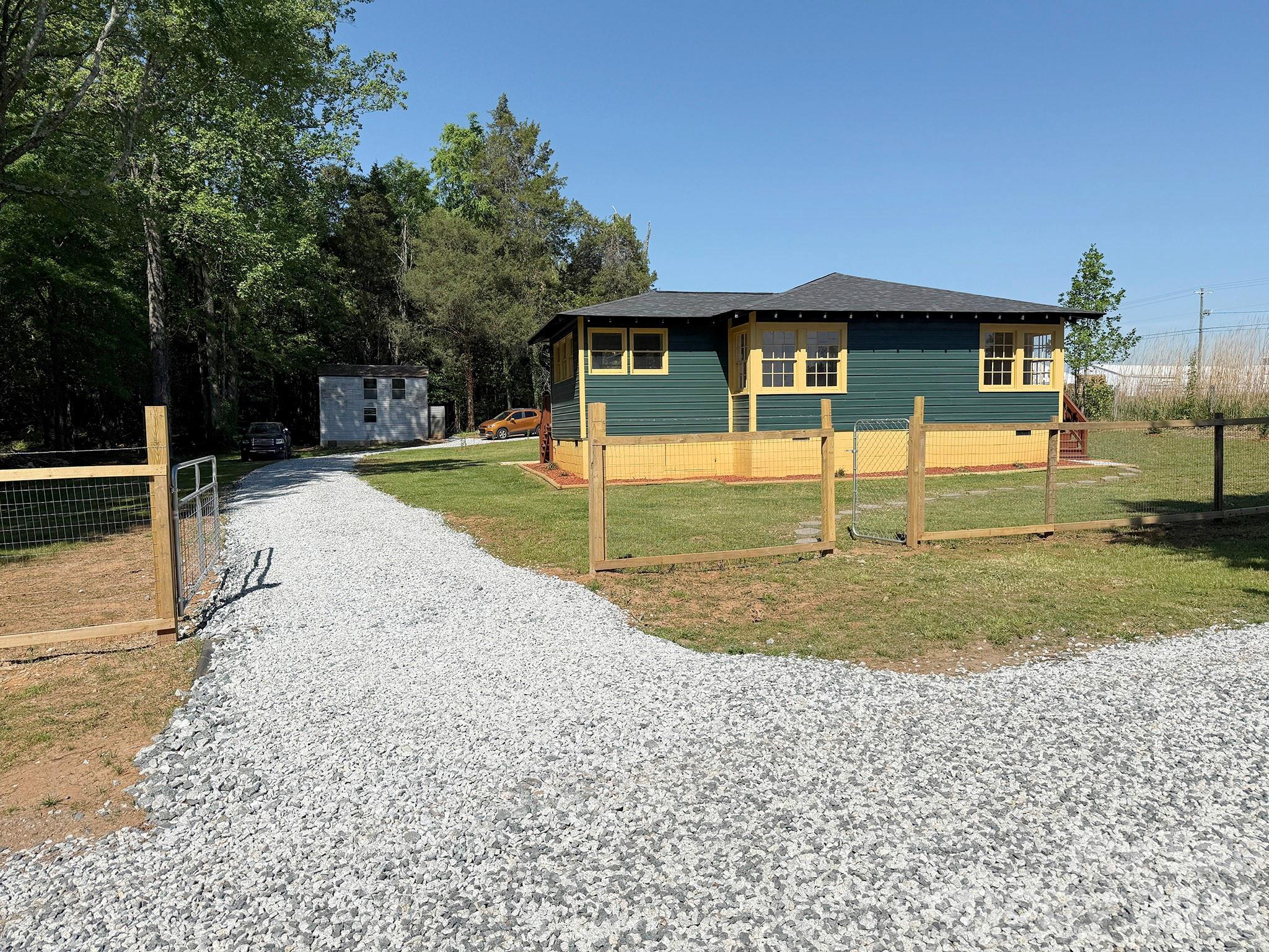 3322 Salisbury Highway Cleveland NC 27013