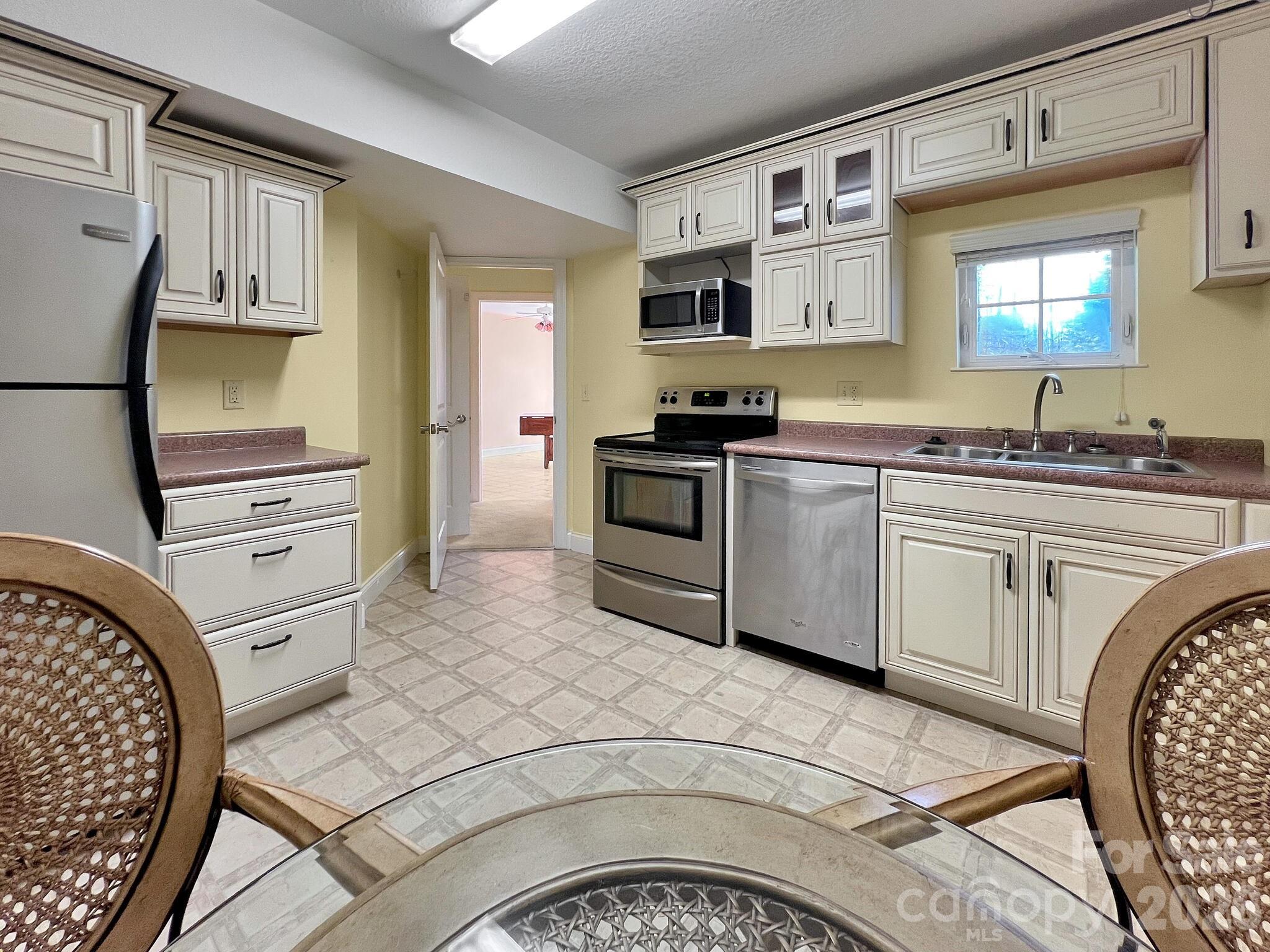 41 Little Fox Lane Fletcher NC 28732