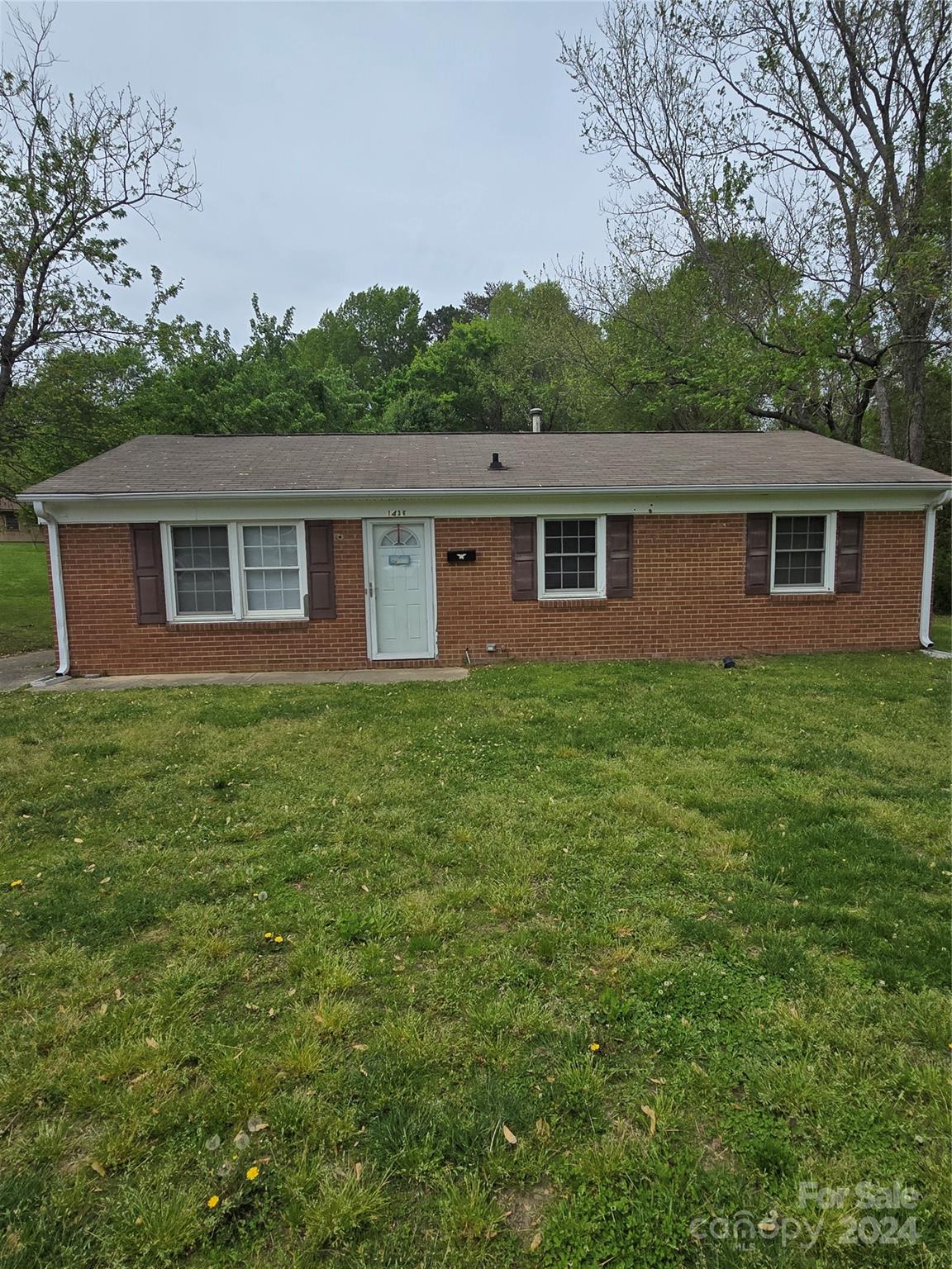 1436 Lanier Court Burlington NC 27217