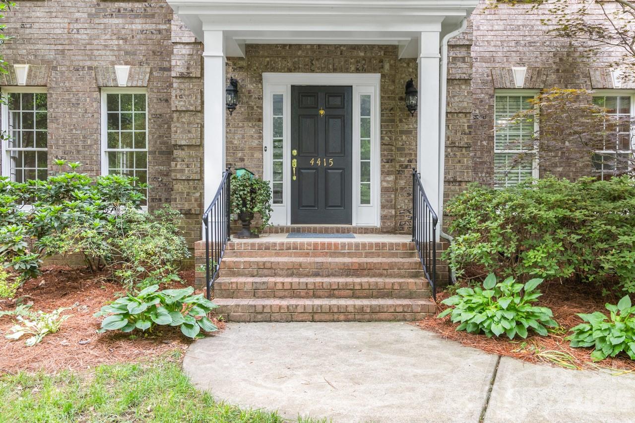 4415 Everclear Court Charlotte NC 28216