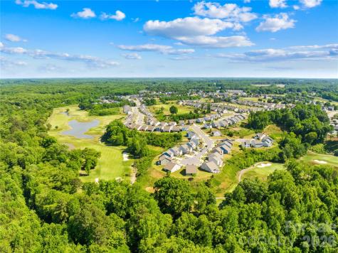 134 Divot Lane Statesville NC 28677
