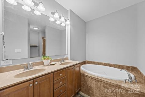 70 Kirby Road Asheville NC 28806