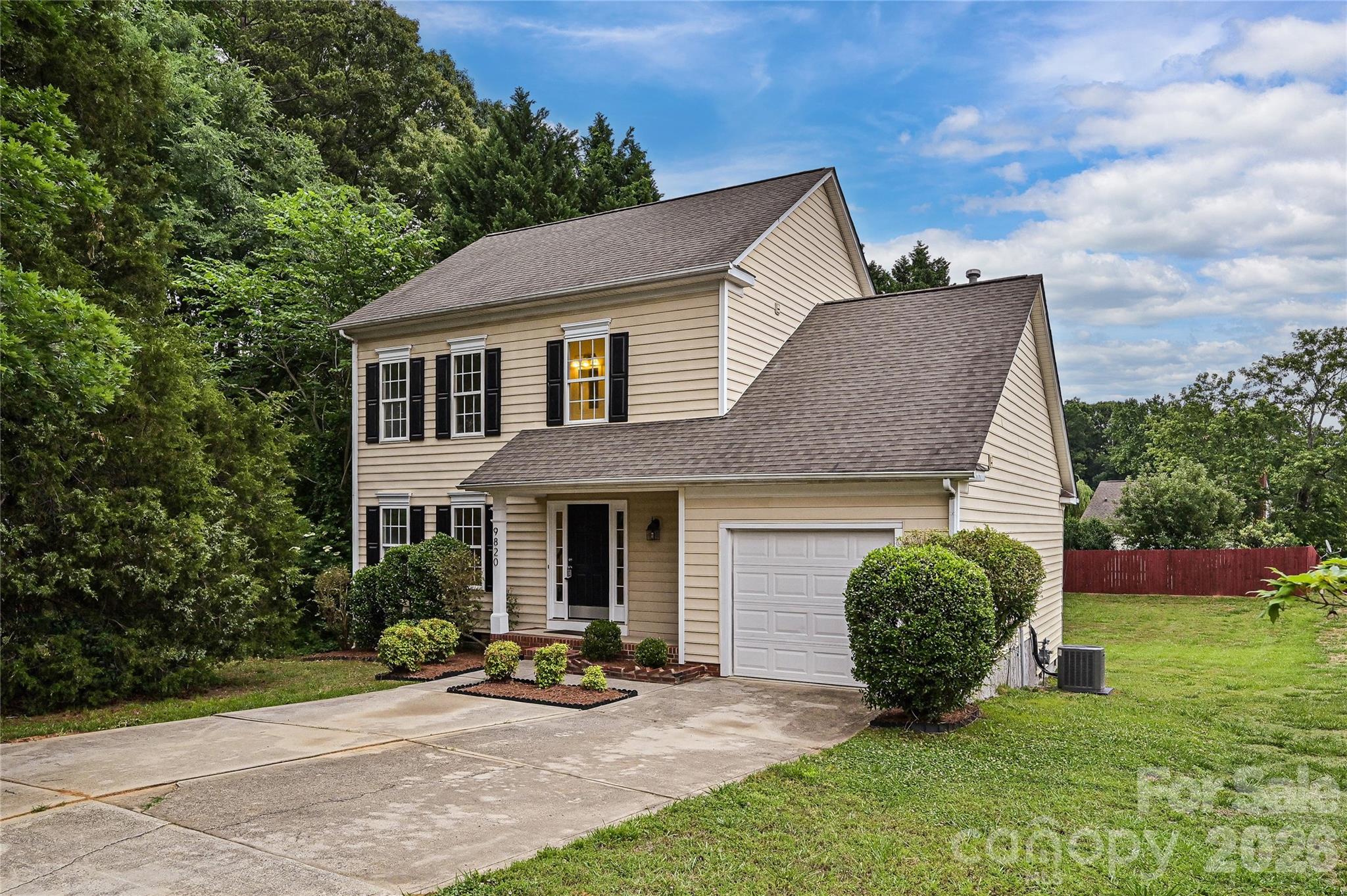 9820 Aaronda Court Charlotte NC 28213