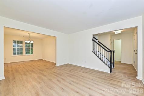 9820 Aaronda Court Charlotte NC 28213