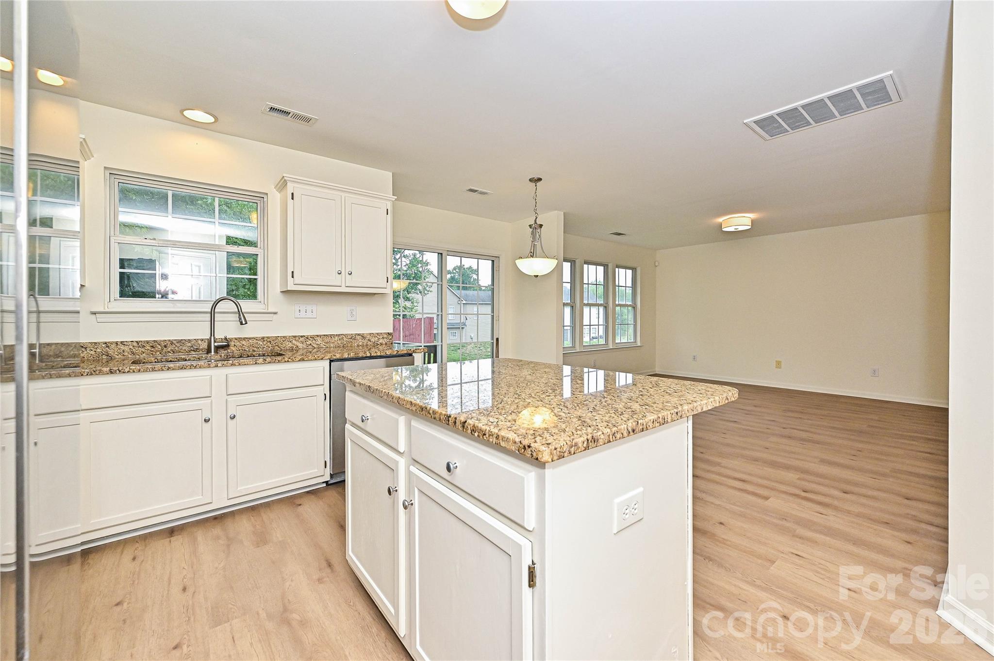 9820 Aaronda Court Charlotte NC 28213