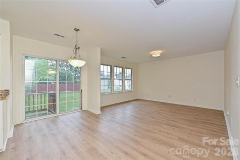 9820 Aaronda Court Charlotte NC 28213
