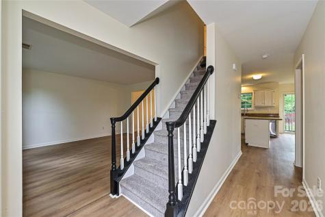 9820 Aaronda Court Charlotte NC 28213