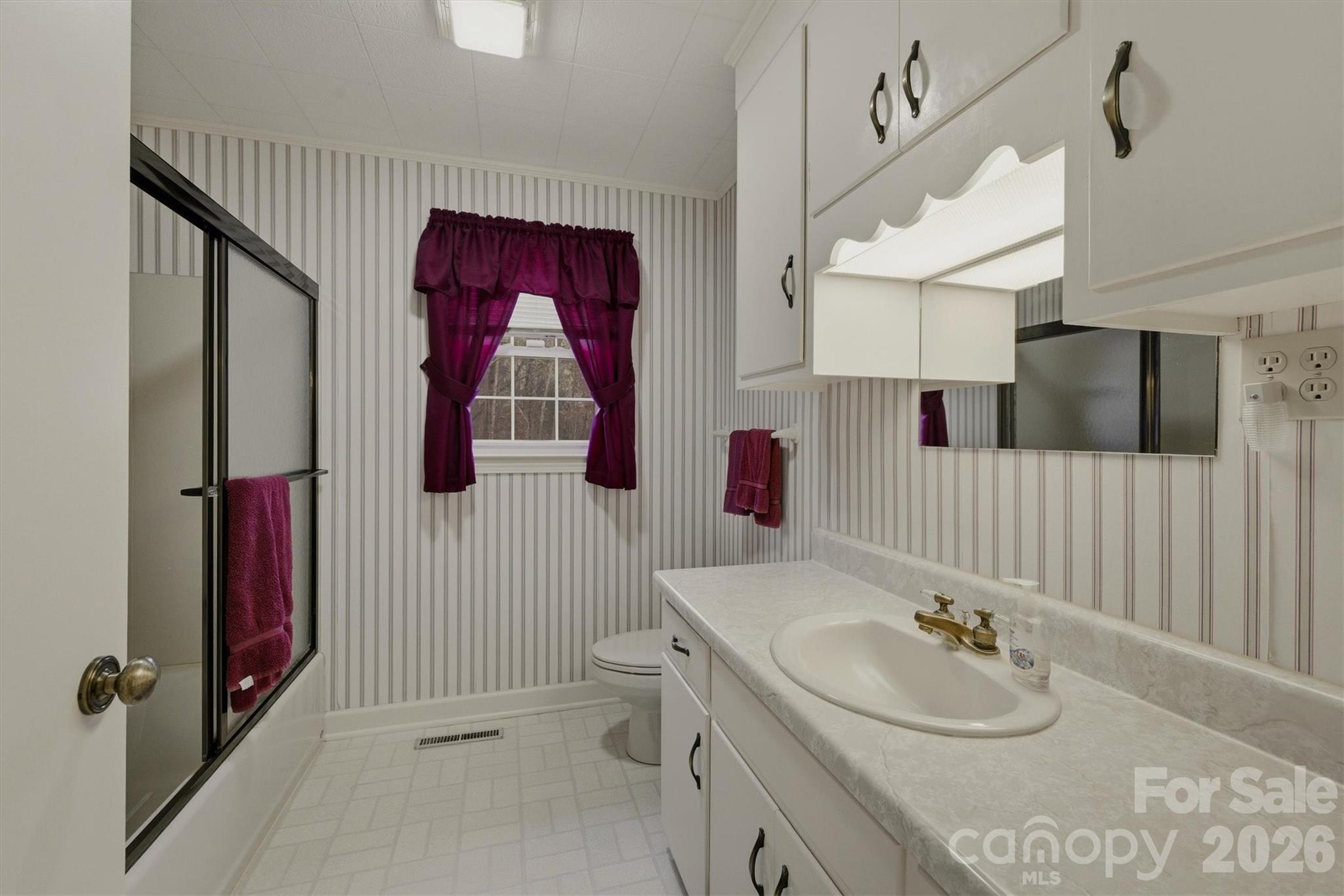 902 Meadowood Drive Lenoir NC 28645