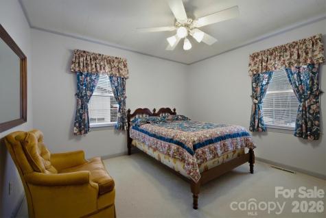 902 Meadowood Drive Lenoir NC 28645