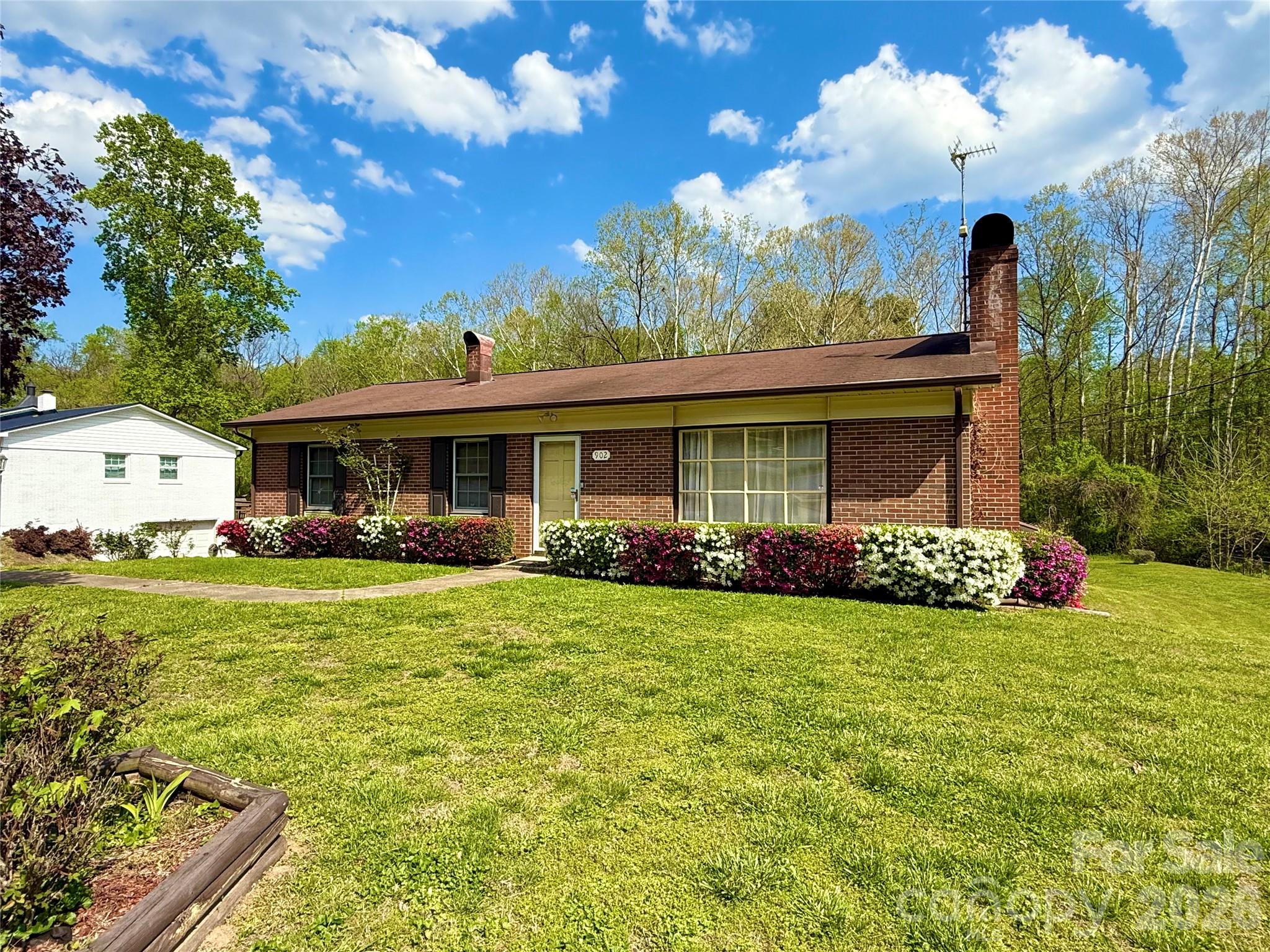 902 Meadowood Drive Lenoir NC 28645