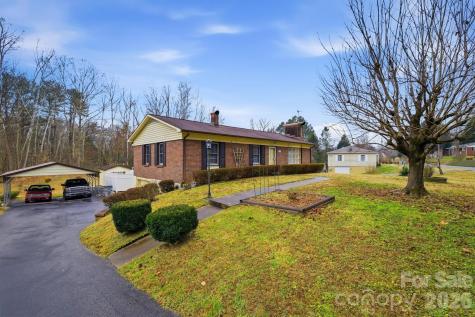 902 Meadowood Drive Lenoir NC 28645
