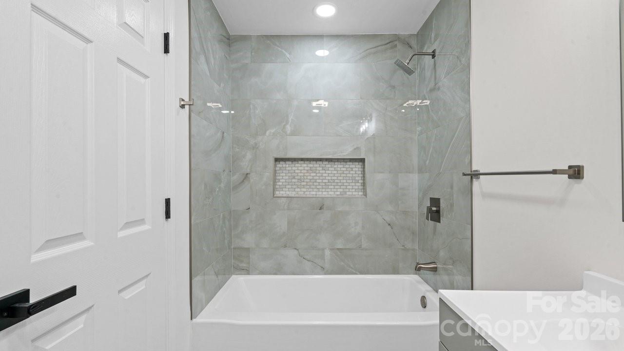 102 W Carolina Avenue Bessemer City NC 28016