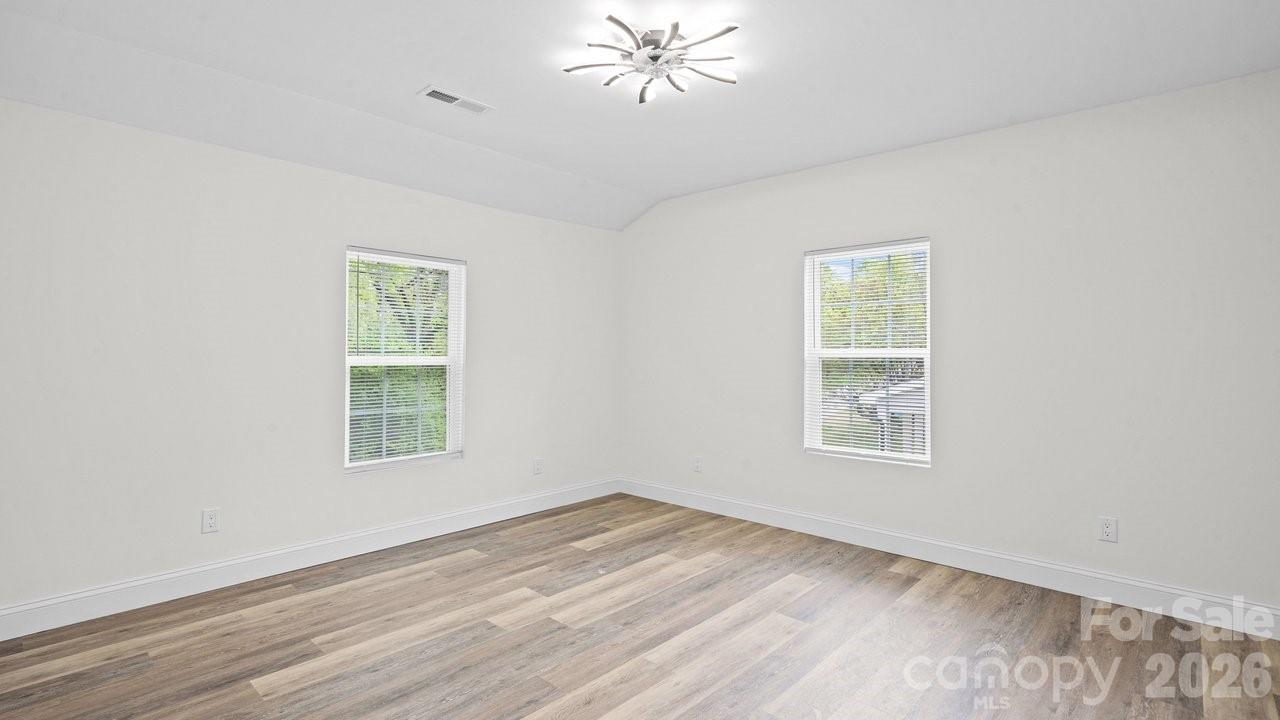 102 W Carolina Avenue Bessemer City NC 28016