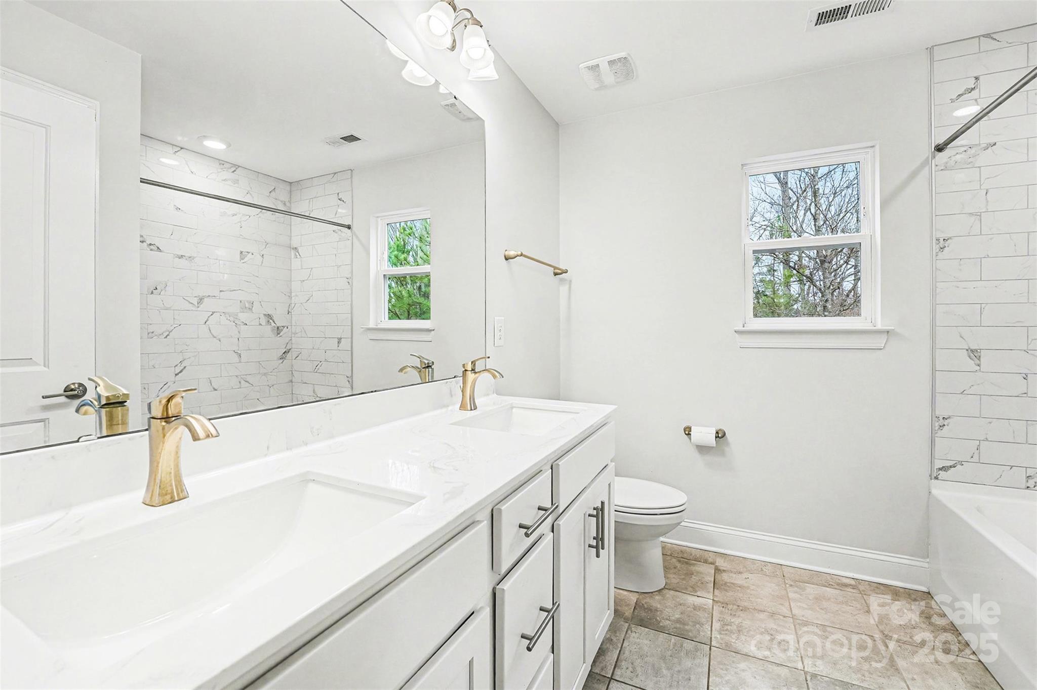 4209 Brazos Street Charlotte NC 28214