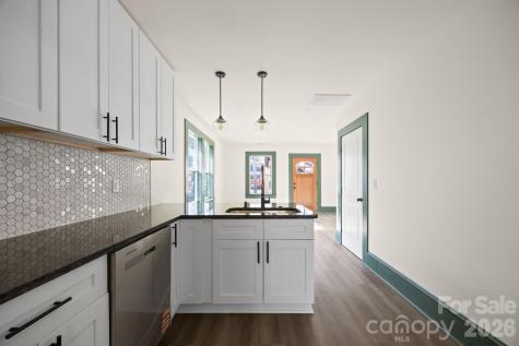 63 Elizabeth Place Asheville NC 28801