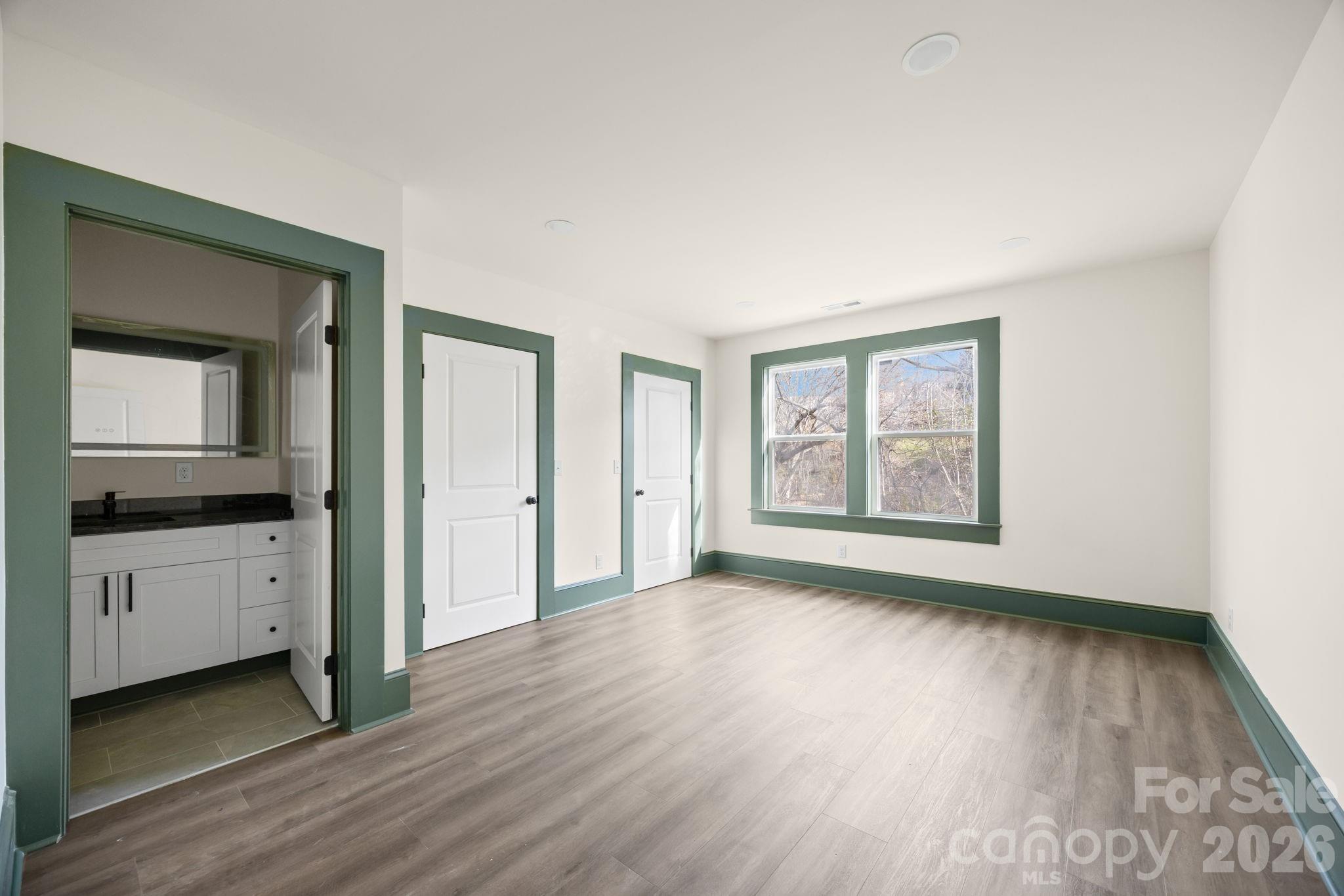 63 Elizabeth Place Asheville NC 28801