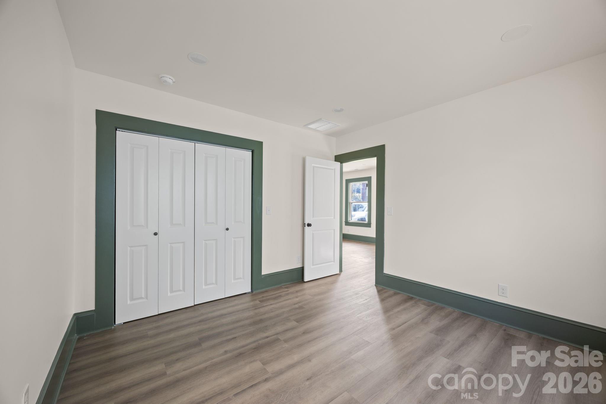 63 Elizabeth Place Asheville NC 28801