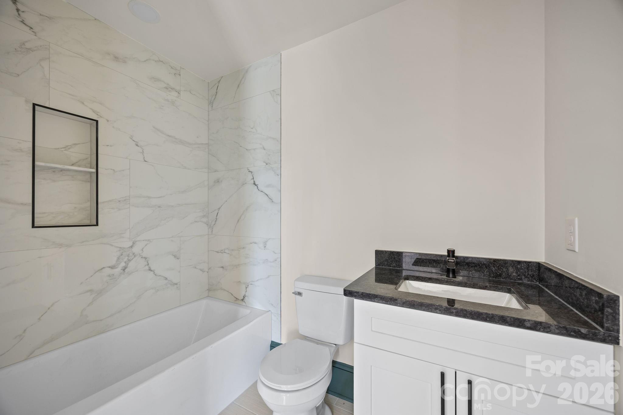 63 Elizabeth Place Asheville NC 28801