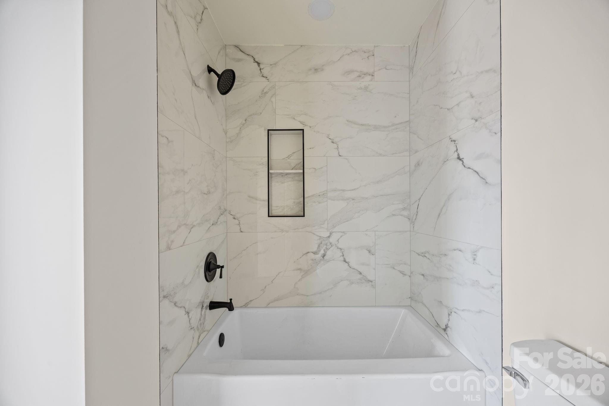 63 Elizabeth Place Asheville NC 28801