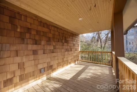 63 Elizabeth Place Asheville NC 28801
