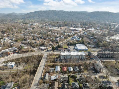 63 Elizabeth Place Asheville NC 28801