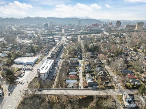 63 Elizabeth Place Asheville NC 28801
