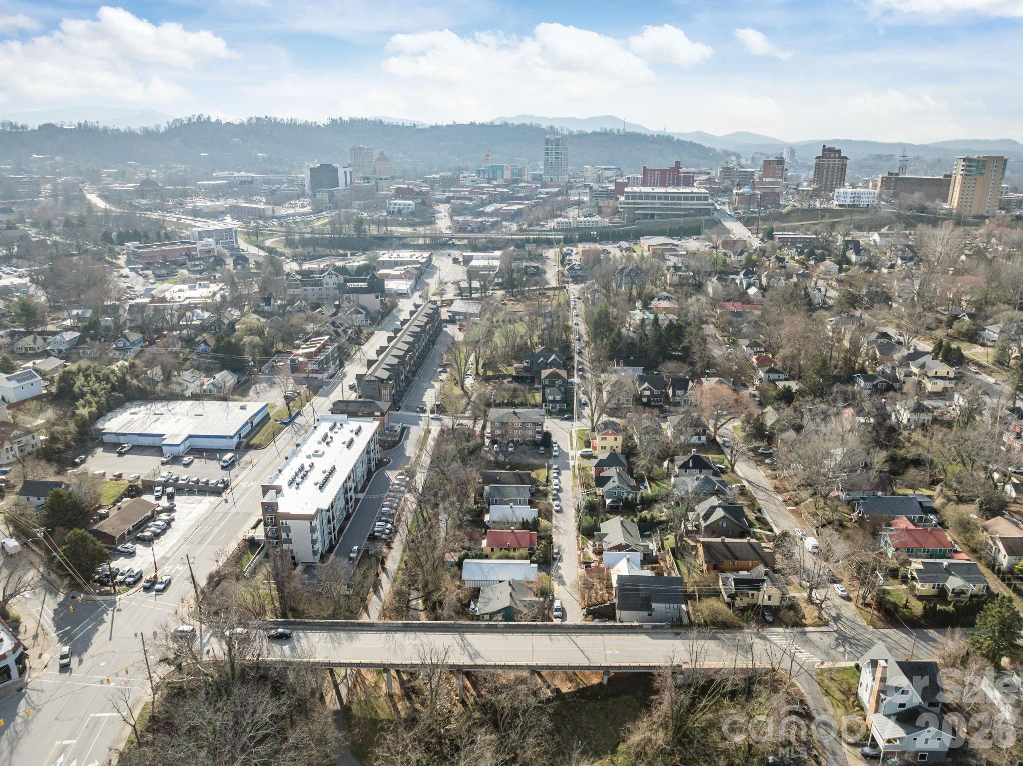 63 Elizabeth Place Asheville NC 28801