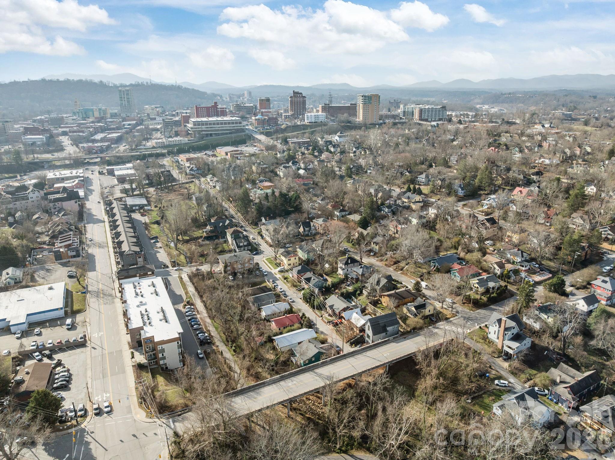 63 Elizabeth Place Asheville NC 28801