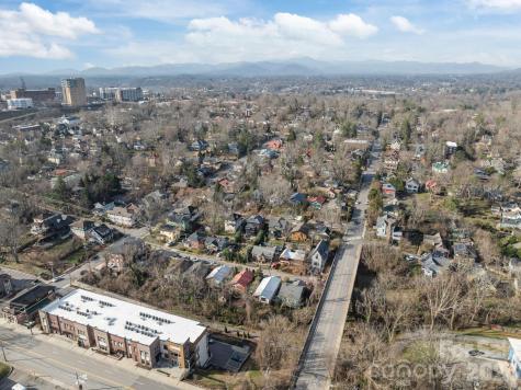 63 Elizabeth Place Asheville NC 28801