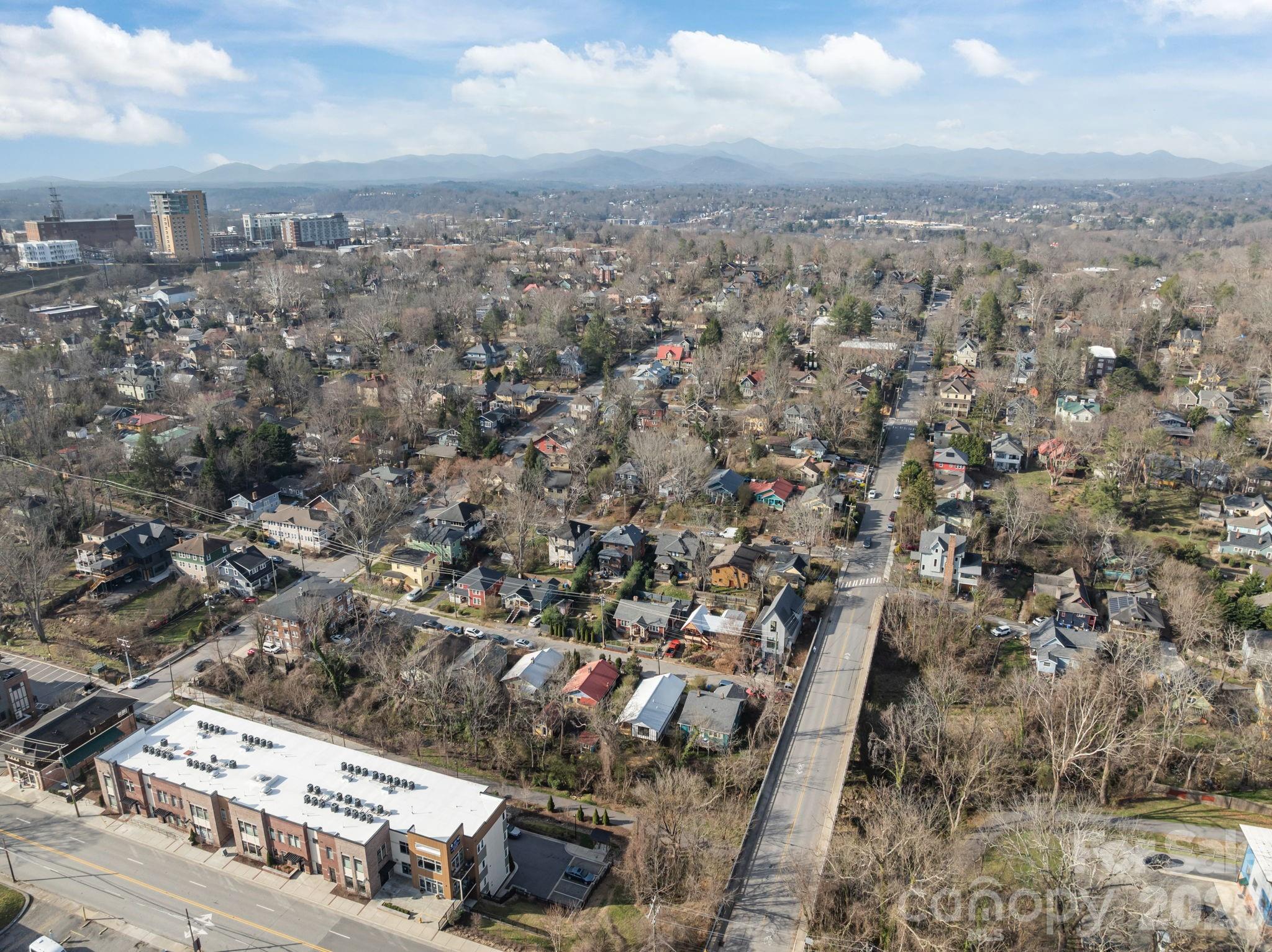 63 Elizabeth Place Asheville NC 28801