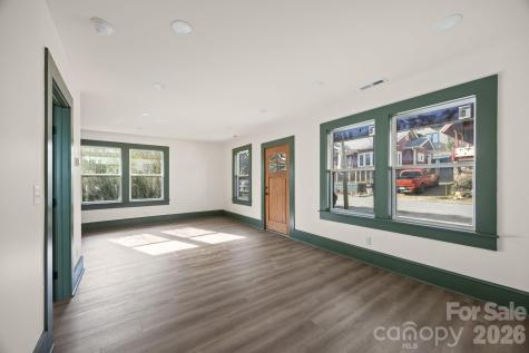 63 Elizabeth Place Asheville NC 28801