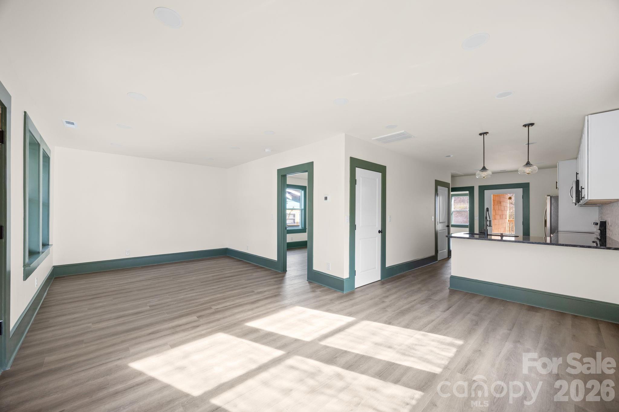 63 Elizabeth Place Asheville NC 28801