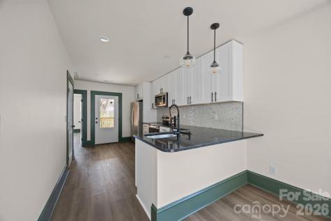 63 Elizabeth Place Asheville NC 28801