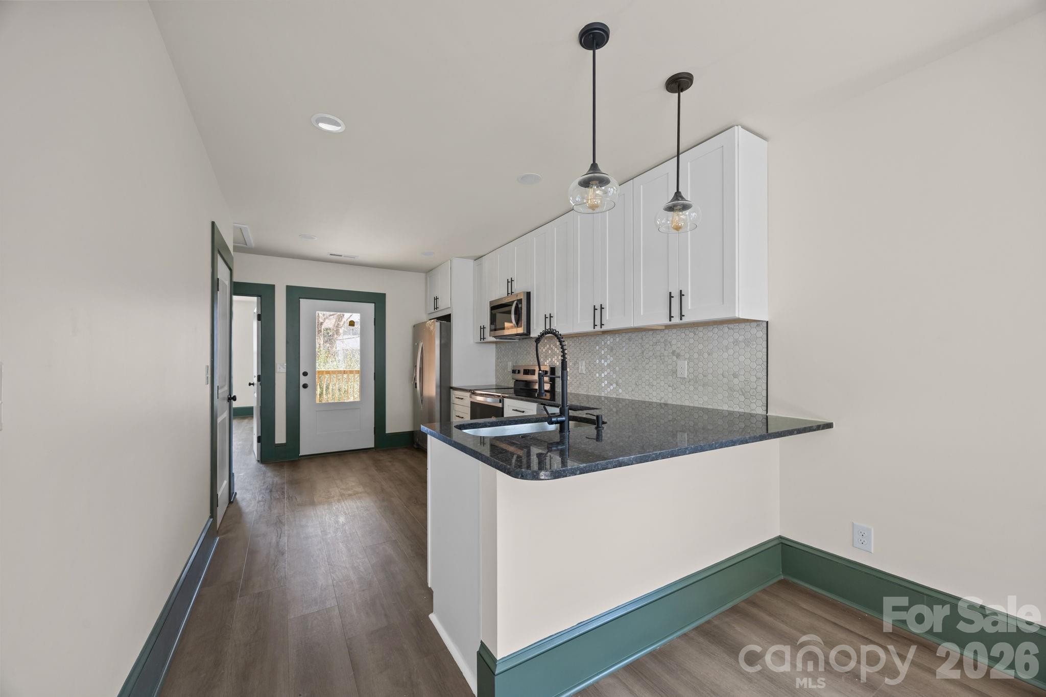 63 Elizabeth Place Asheville NC 28801