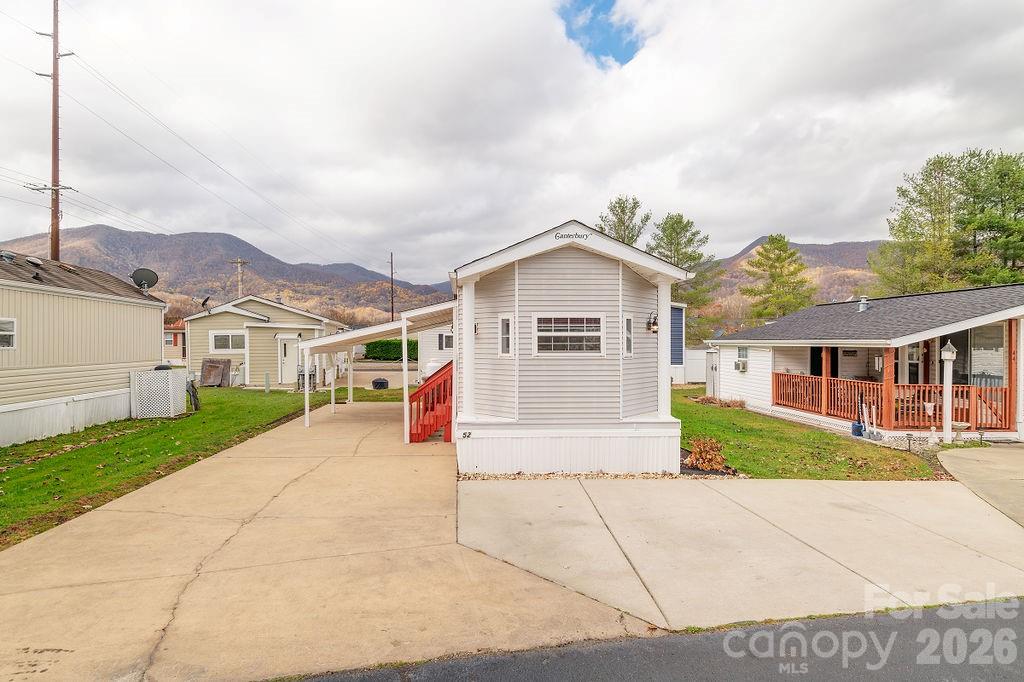 52 Strollers Lane Waynesville NC 28785
