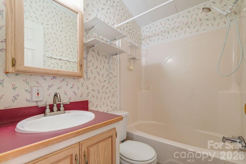 52 Strollers Lane Waynesville NC 28785
