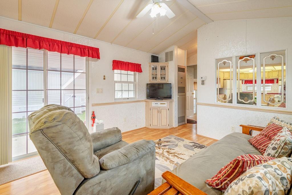 52 Strollers Lane Waynesville NC 28785