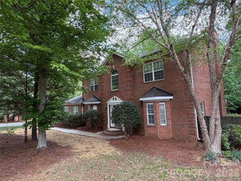 4926 Ardenwoods Drive Charlotte NC 28215