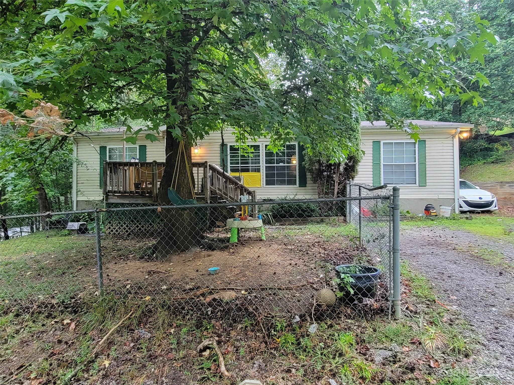 24 Udell Court Asheville NC 28806