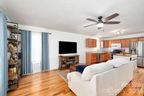 60 Huffman Road Asheville NC 28806