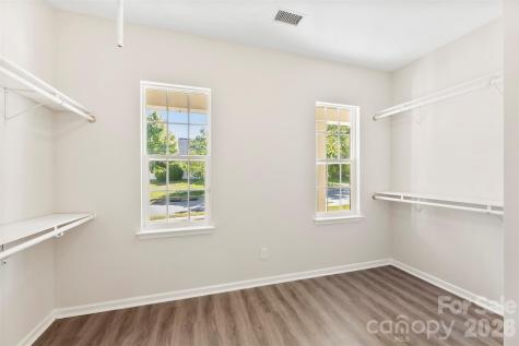 6237 Breckfield Court Charlotte NC 28278