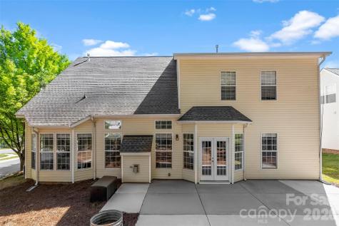 6237 Breckfield Court Charlotte NC 28278