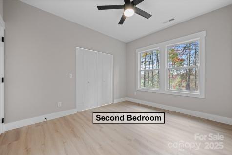 446 Old Buckeye Cove Road Swannanoa NC 28778
