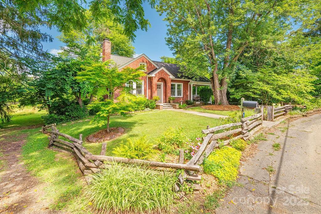 37 Lincoln Avenue Asheville NC 28803