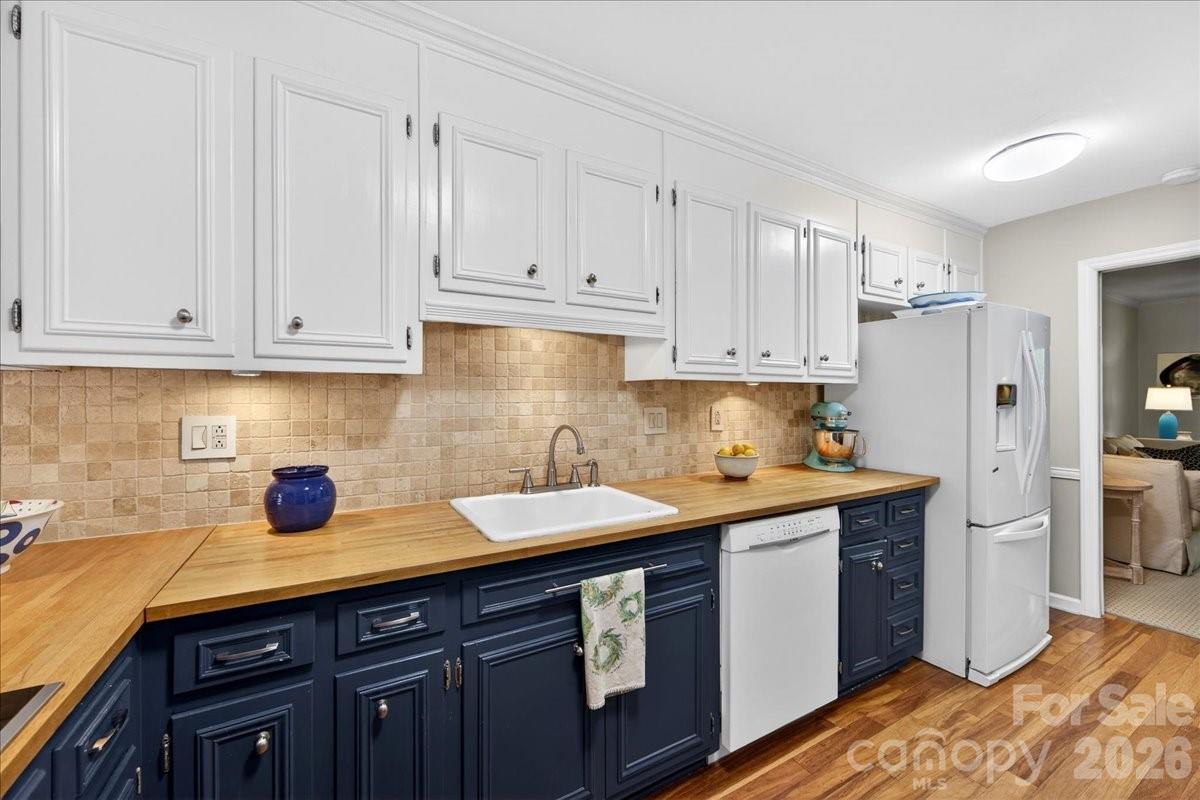 6826 Constitution Lane Charlotte NC 28210