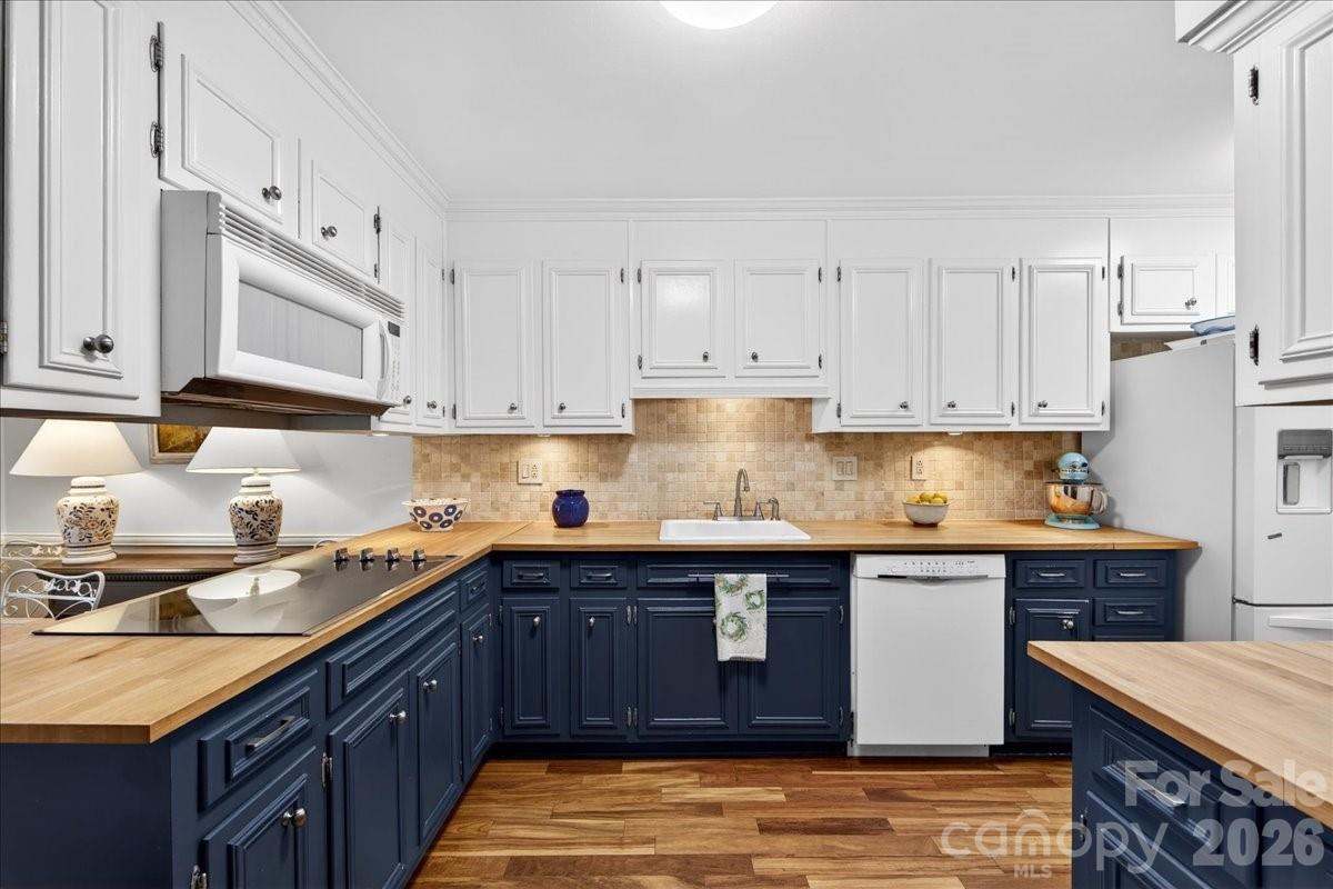 6826 Constitution Lane Charlotte NC 28210