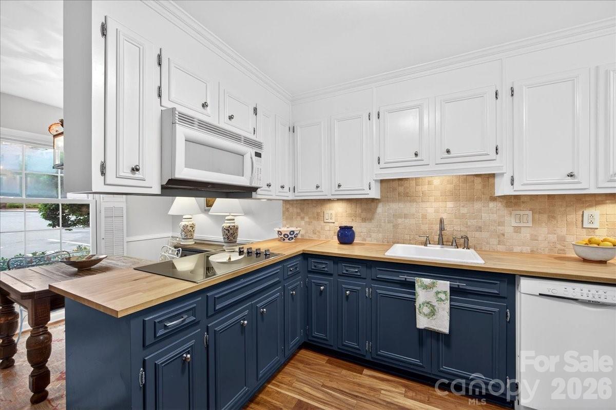 6826 Constitution Lane Charlotte NC 28210