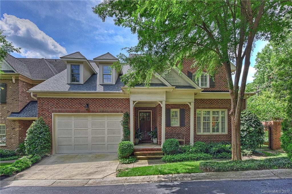 204 Crownsgate Court Charlotte NC 28207