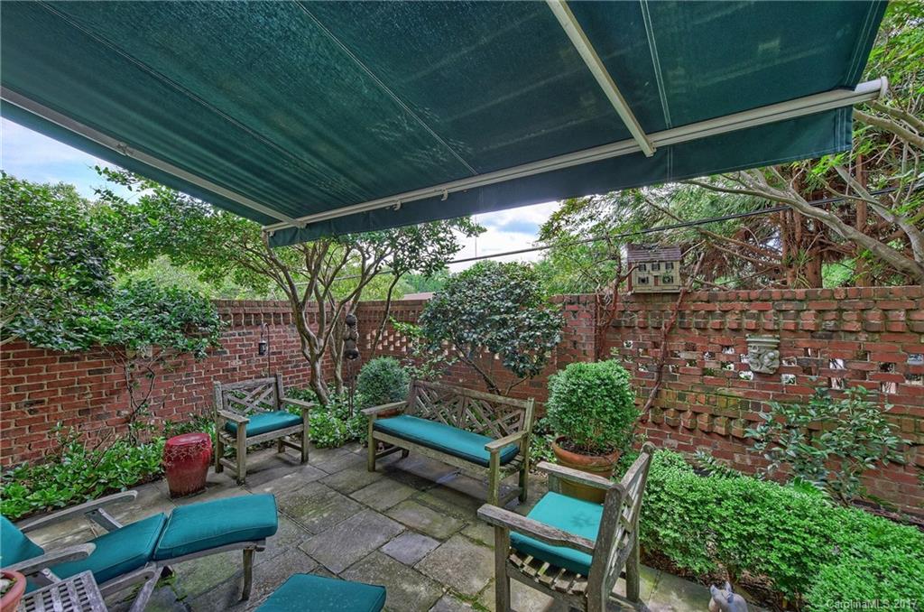 204 Crownsgate Court Charlotte NC 28207