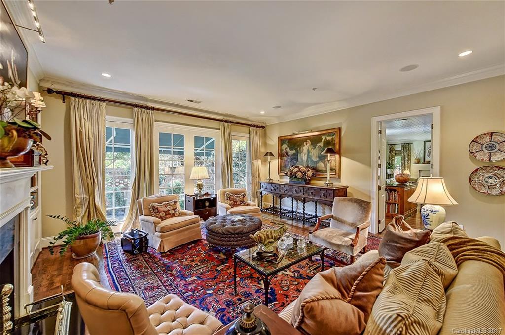 204 Crownsgate Court Charlotte NC 28207